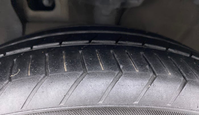 2019 Hyundai GRAND I10 NIOS ASTA 1.2 KAPPA VTVT, Petrol, Manual, 62,642 km, Left Front Tyre Tread