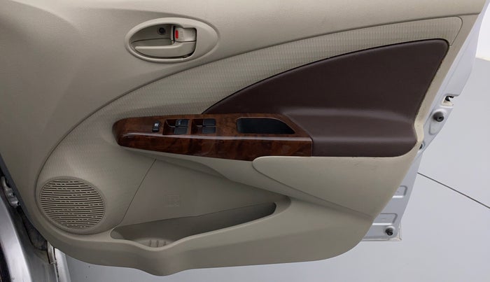 2014 Toyota Etios VX D, Diesel, Manual, 65,922 km, Driver Side Door Panels Control