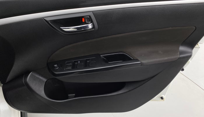 2017 Maruti Swift VXI D, Petrol, Manual, 47,177 km, Driver Side Door Panels Control