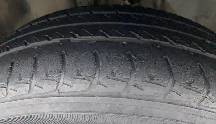 2019 Nissan Micra Active XV, Petrol, Manual, 26,274 km, Left Front Tyre Tread