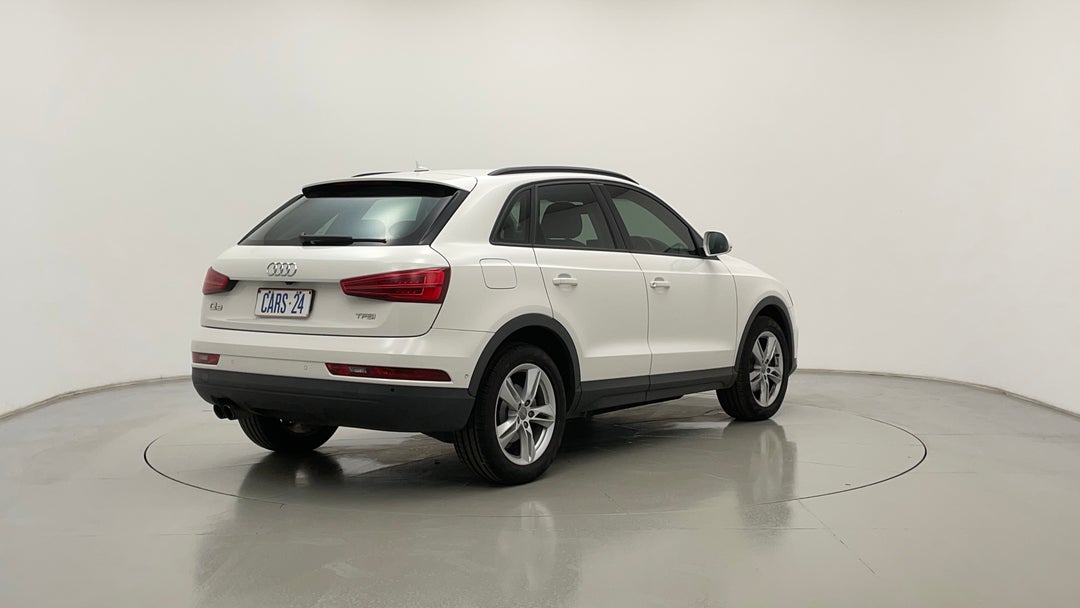 Right Back Diagonal (45- Degree) View