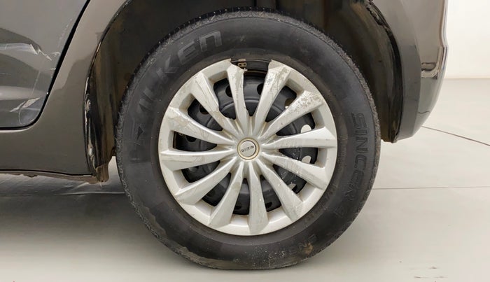 2010 Maruti Swift VXI, Petrol, Manual, 1,09,452 km, Left Rear Wheel