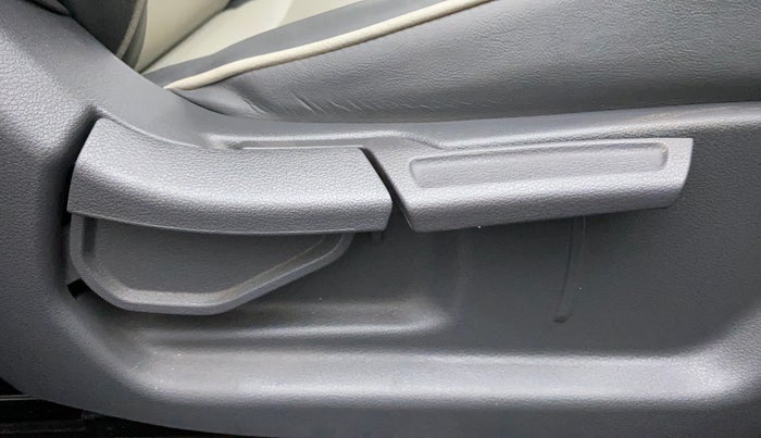 2021 Hyundai GRAND I10 NIOS SPORTZ 1.2 KAPPA VTVT CNG, CNG, Manual, 25,776 km, Driver Side Adjustment Panel
