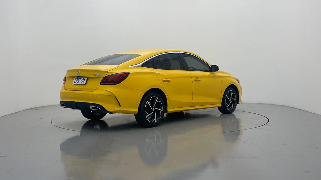 Right Back Diagonal (45- Degree) View