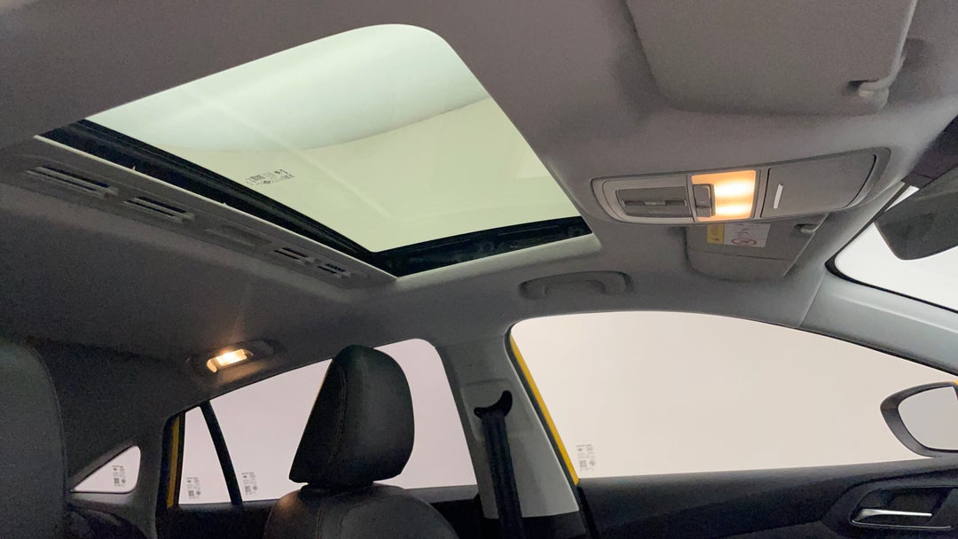 Interior Sunroof/Moonroof