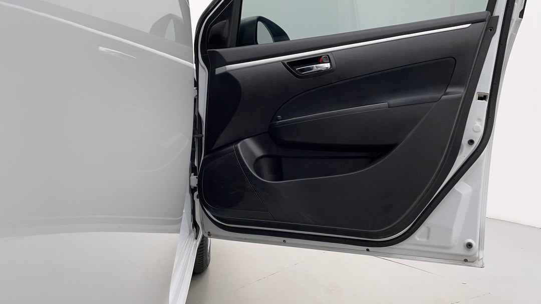 2015 Suzuki Swift Gl, Manual, 61788 km, Speaker View