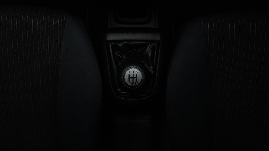 2015 Suzuki Swift Gl, Manual, 61788 km, Gear Lever 