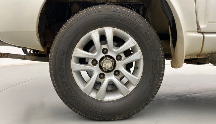 2011 Tata Safari 4X2 GX DICOR 2.2 VTT, Diesel, Manual, 60,149 km, Left Front Wheel