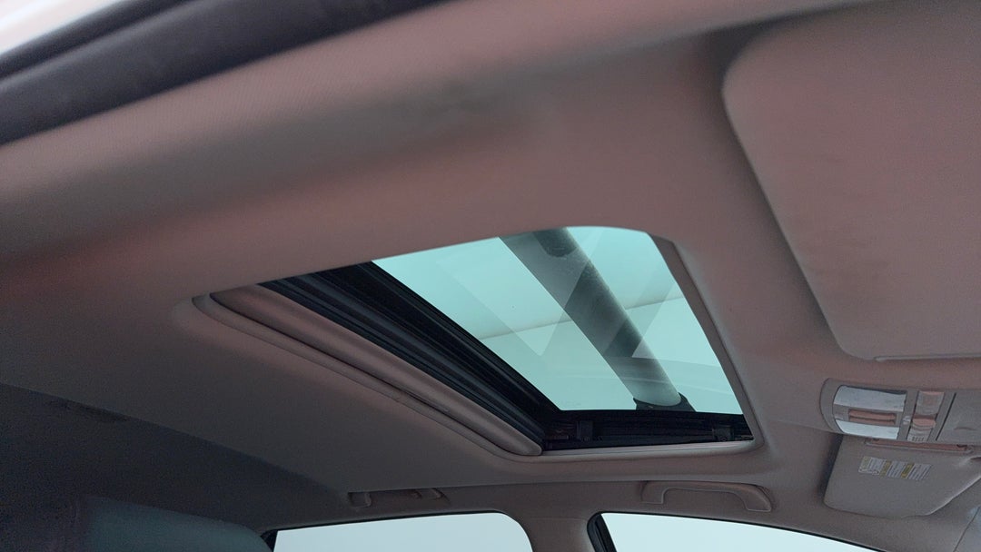 Interior Sunroof/Moonroof