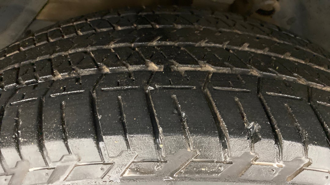 Left Front Tyre Tread