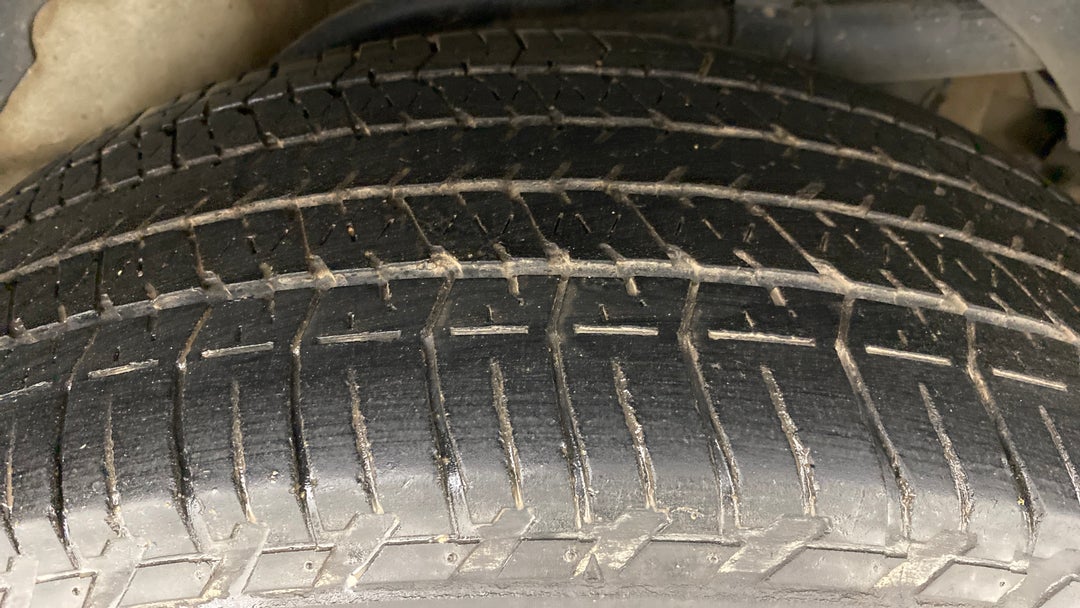 Left Rear Tyre Tread