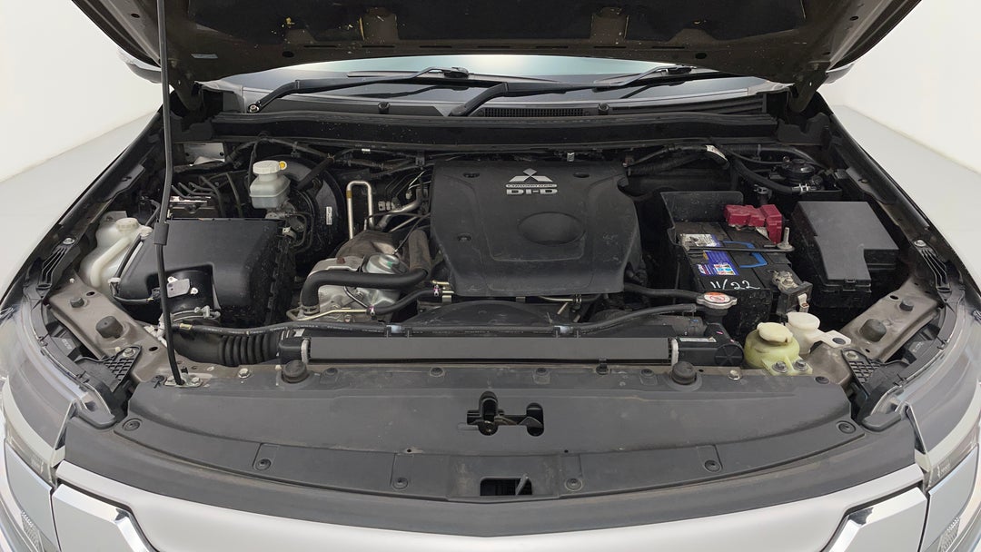 Open Bonnet (Engine)