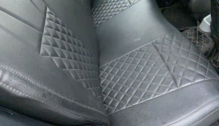 2022 Tata Tiago XT CNG, CNG, Manual, 50,120 km, Second-row right seat - Cover slightly stained