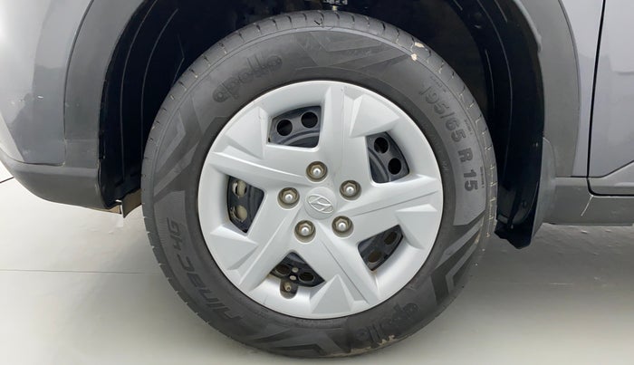 2021 Hyundai VENUE S MT 1.2 KAPPA, Petrol, Manual, 15,822 km, Left Front Wheel
