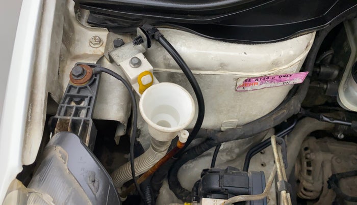 2014 Tata Zest XT PETROL, Petrol, Manual, 57,325 km, Front windshield - Wiper bottle cap missing
