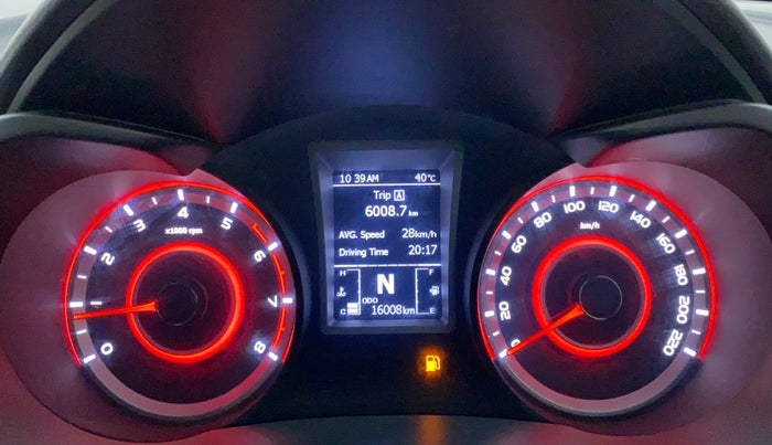 2019 Mahindra XUV300 1.2 W8 OPT, Petrol, Manual, 16,126 km, Odometer Image