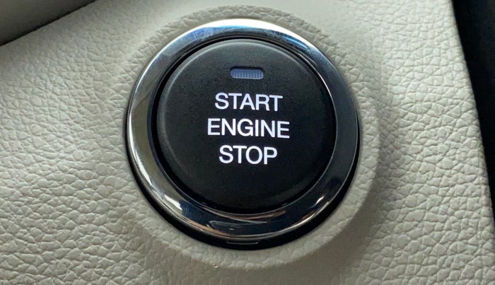 2019 Mahindra XUV300 1.2 W8 OPT, Petrol, Manual, 16,126 km, Keyless Start/ Stop Button