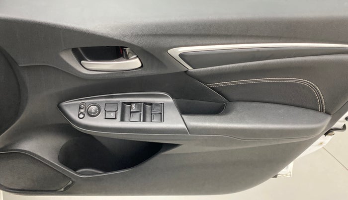 2017 Honda Jazz 1.2 V AT, Petrol, Automatic, 30,614 km, Driver Side Door Panels Control
