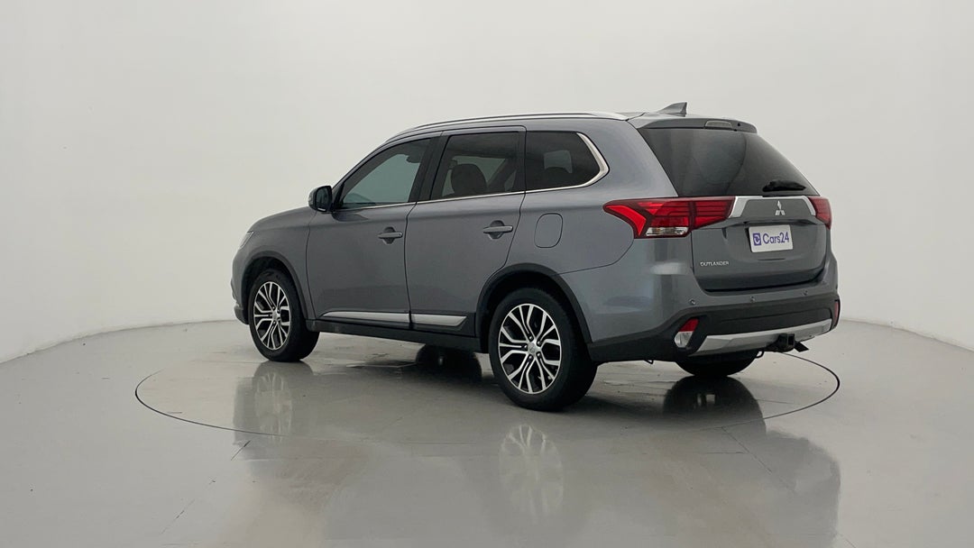 Left Back Diagonal (45- Degree) View