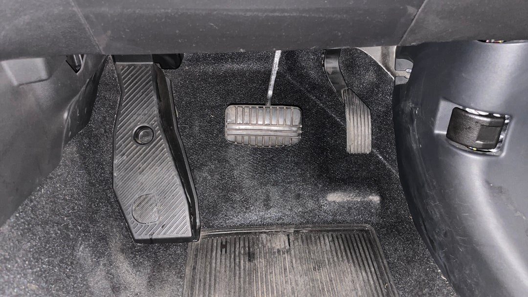 Pedals and Footmat