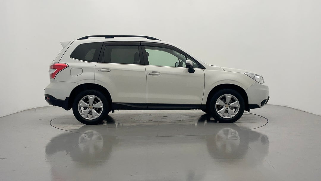2015 Subaru Forester 2.5i-l, Automatic, 116141 km, Right Side View