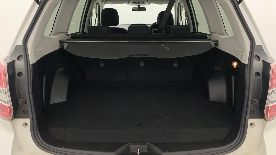 2015 Subaru Forester 2.5i-l, Automatic, 116141 km, Boot Inside View