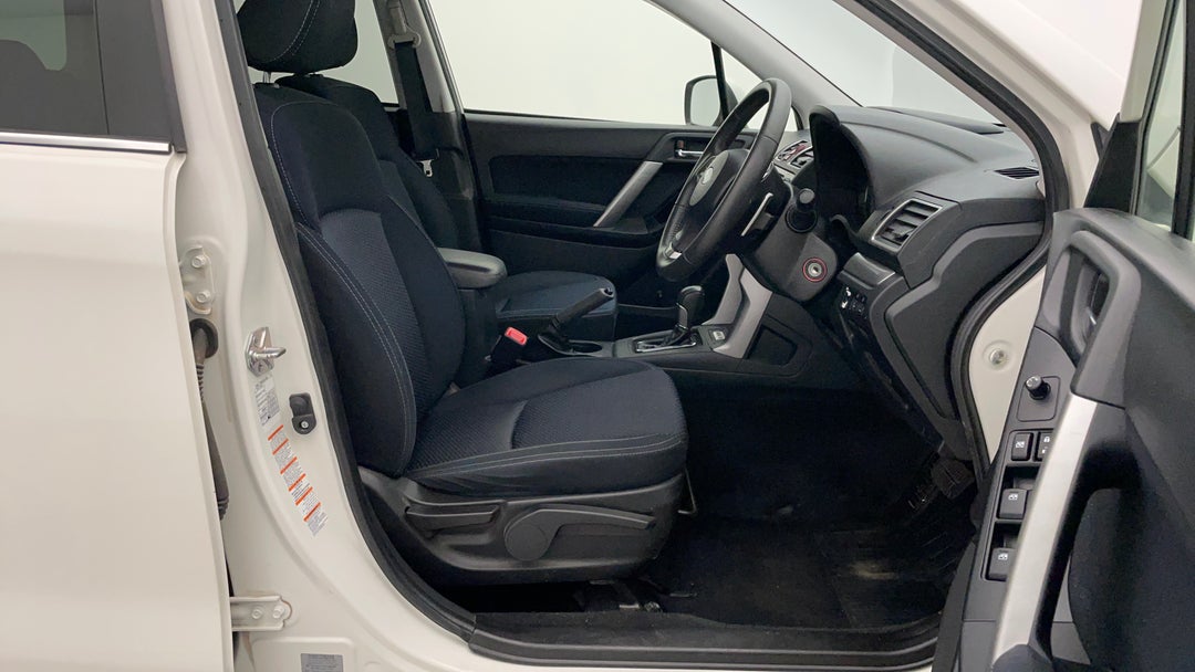 2015 Subaru Forester 2.5i-l, Automatic, 116141 km, Right Side Front Door Cabin View