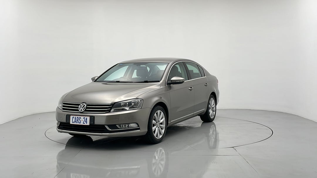 2013 Volkswagen Passat 118 Tsi, Automatic, 113192 km, Left Front Diagonal (45- Degree) View