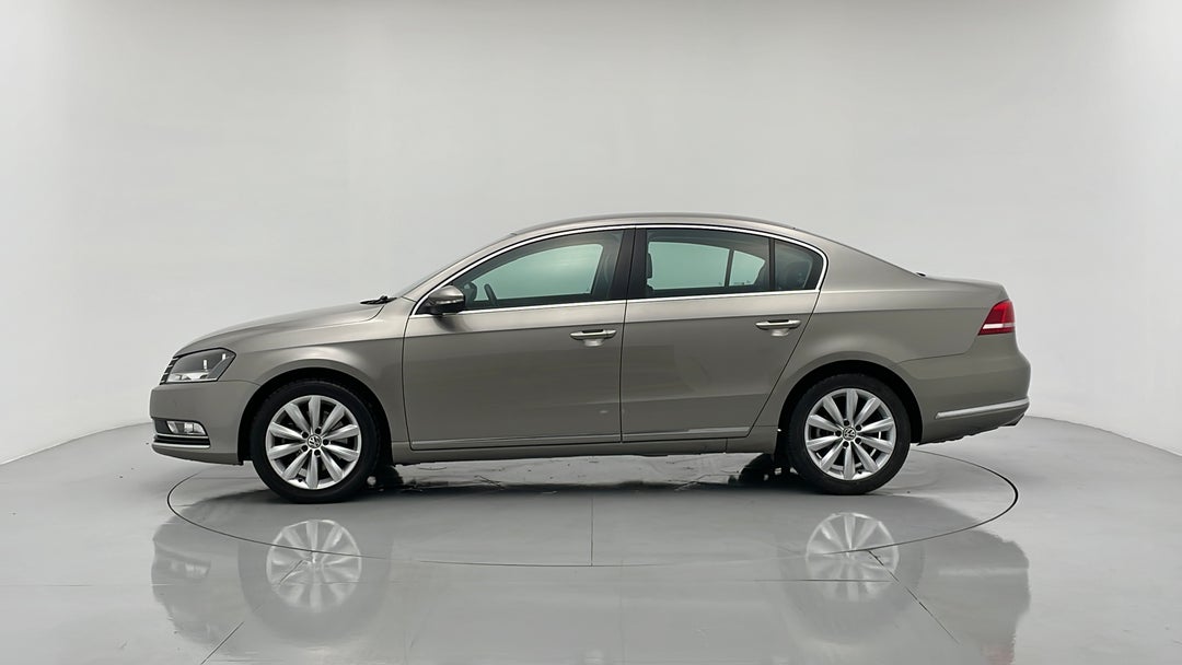 2013 Volkswagen Passat 118 Tsi, Automatic, 113192 km, Left Side View