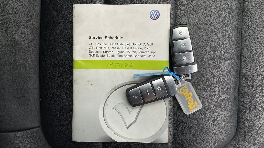 2013 Volkswagen Passat 118 Tsi, Automatic, 113192 km, Key Close-up