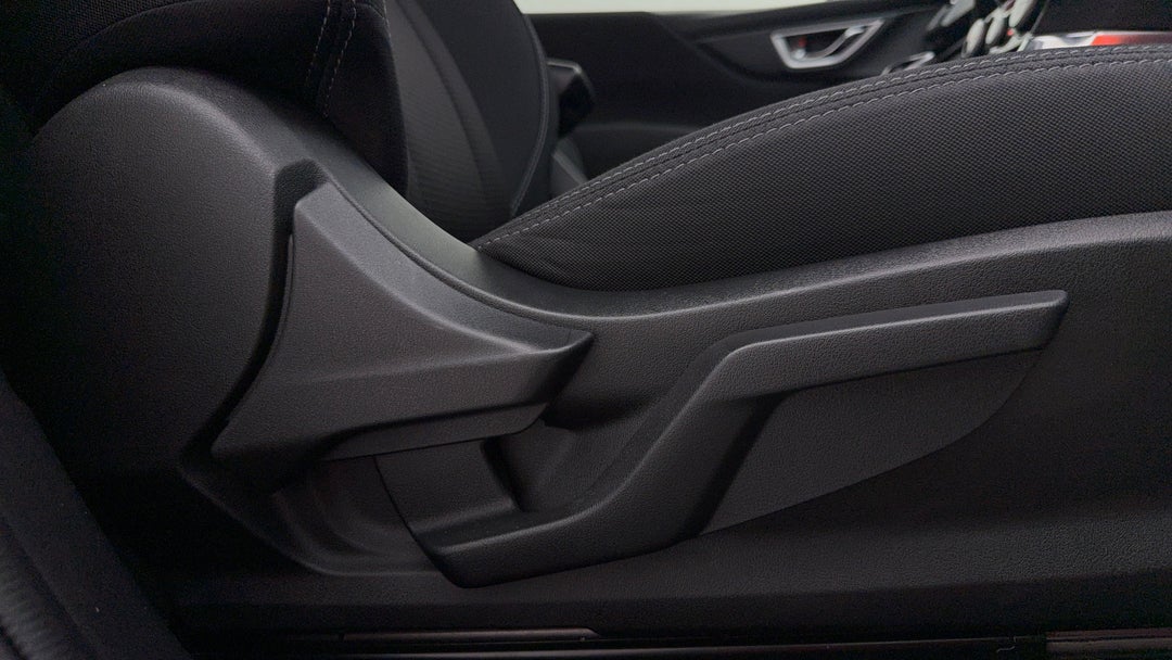 2024 Subaru Forester 2.5i (AWD), Automatic, 51170 km, Drivers Side Adjustment Panel