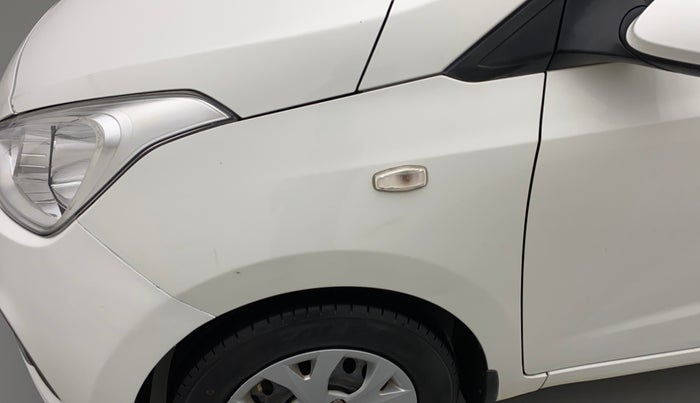 2016 Hyundai Grand i10 MAGNA 1.2 KAPPA VTVT, Petrol, Manual, 1,05,877 km, Left fender - Minor scratches