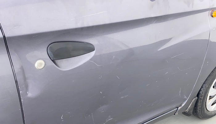 2014 Hyundai Eon MAGNA PLUS, Petrol, Manual, 47,296 km, Driver-side door - Slightly dented