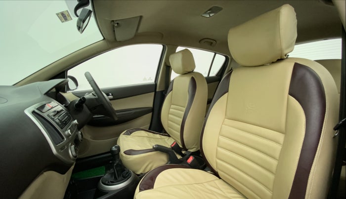 2012 Hyundai i20 MAGNA O 1.2, Petrol, Manual, 64,136 km, Right Side Front Door Cabin