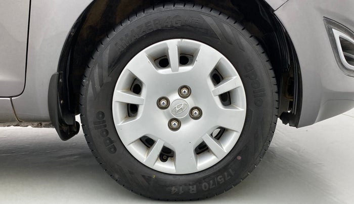 2012 Hyundai i20 MAGNA O 1.2, Petrol, Manual, 64,136 km, Right Front Wheel