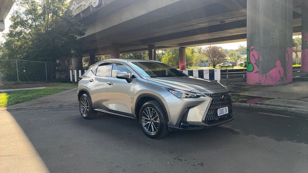 2022 Lexus Nx250 2wd, Automatic, 69148 km, Right Front Diagonal (45- Degree) View