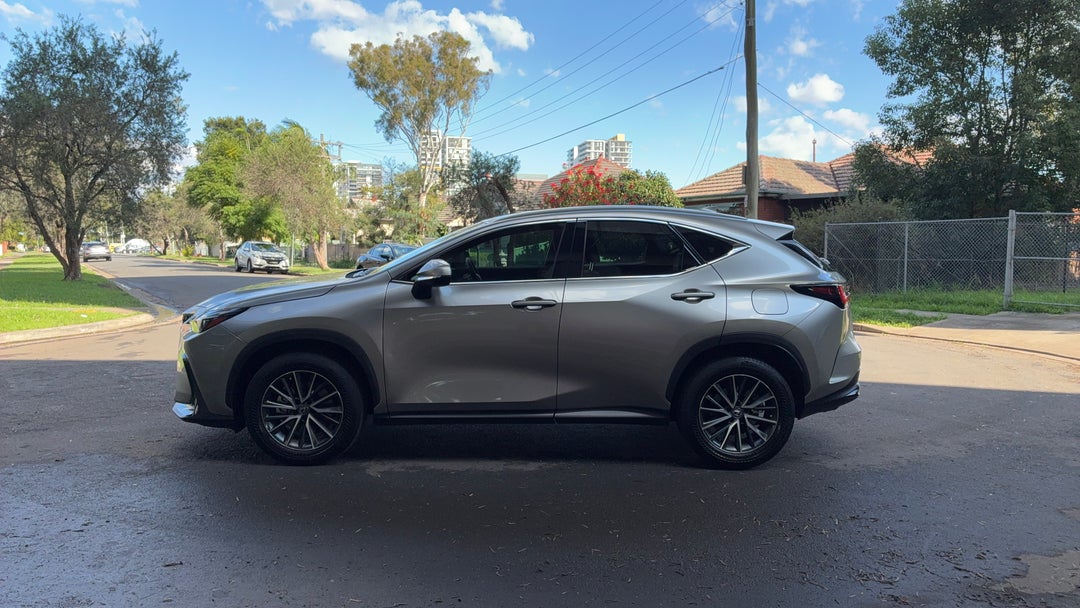 2022 Lexus Nx250 2wd, Automatic, 69148 km, Left Side View
