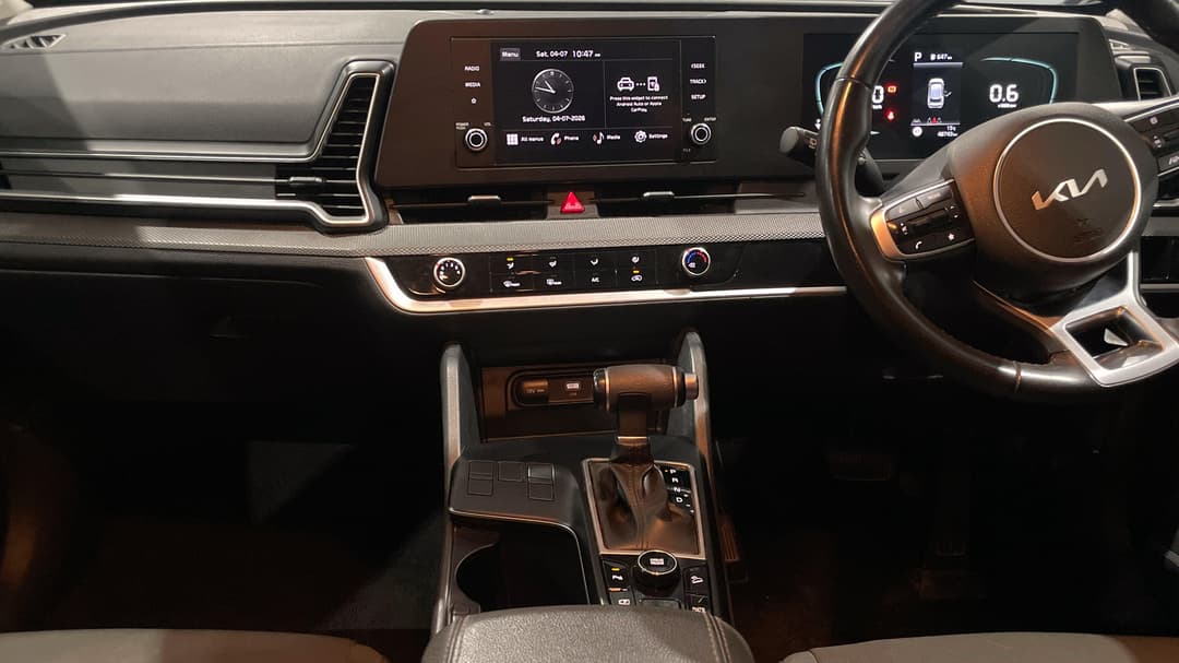 2023 Kia Sportage S (FWD), Automatic, 48743 km, Center Console