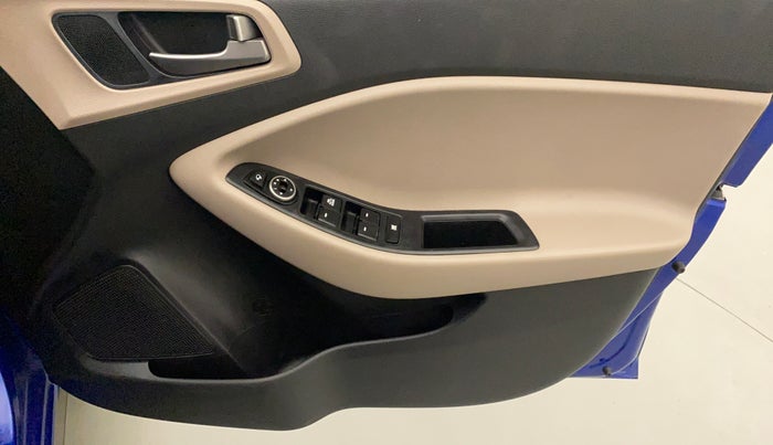 2015 Hyundai Elite i20 SPORTZ 1.2, Petrol, Manual, 63,269 km, Driver Side Door Panels Control