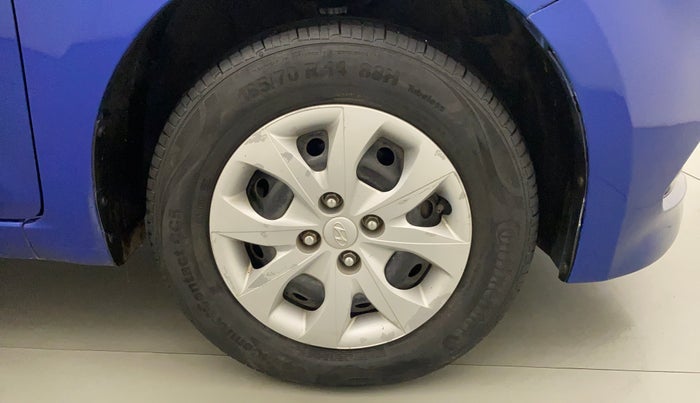 2015 Hyundai Elite i20 SPORTZ 1.2, Petrol, Manual, 63,269 km, Right Front Wheel