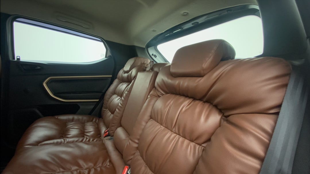 Right Side Rear Door Cabin