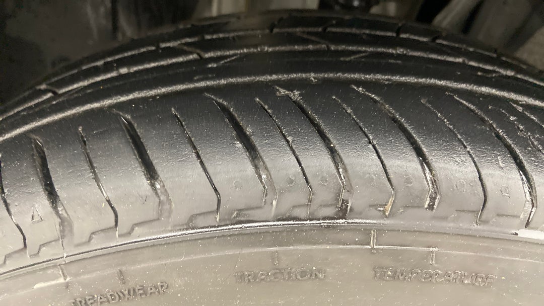 Left Front Tyre Tread