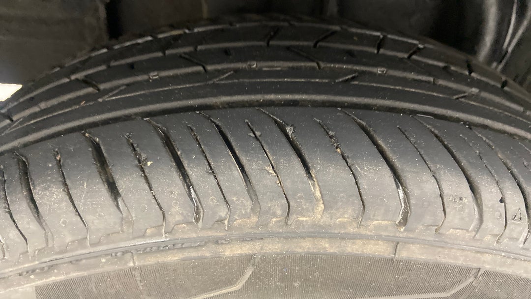 Right Rear Tyre Tread
