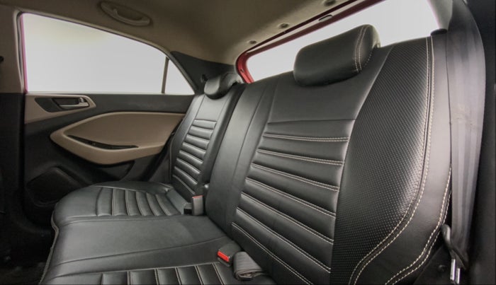 2015 Hyundai Elite i20 ASTA 1.2, Petrol, Manual, 1,03,164 km, Right Side Rear Door Cabin View