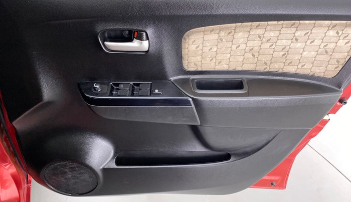 2018 Maruti Wagon R 1.0 VXI, Petrol, Manual, 16,858 km, Driver Side Door Panels Control