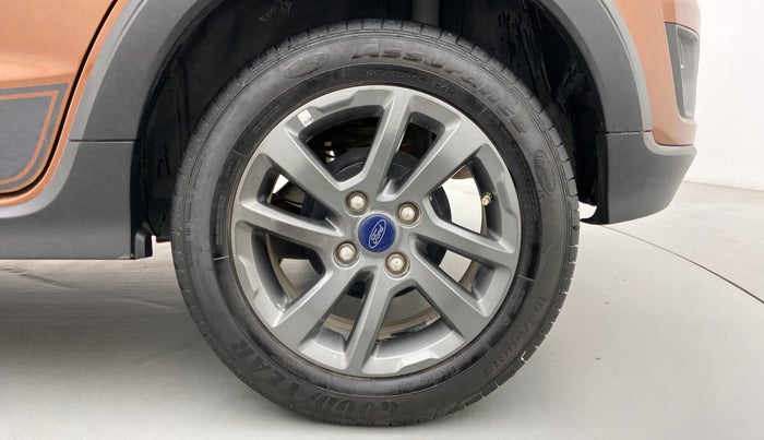 2019 Ford FREESTYLE TITANIUM 1.2 TI-VCT MT, Petrol, Manual, 20,497 km, Left Rear Wheel