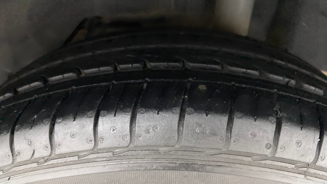 Left Rear Tyre Tread
