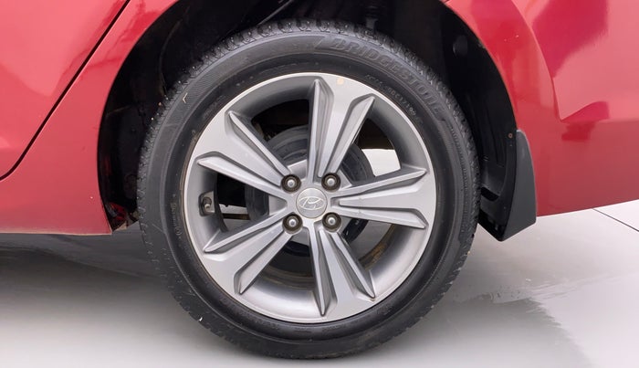 2018 Hyundai Verna 1.6 SX VTVT (O), Petrol, Manual, 41,233 km, Left Rear Wheel