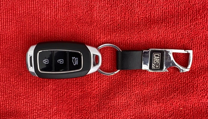 2018 Hyundai Verna 1.6 SX VTVT (O), Petrol, Manual, 41,233 km, Key Close Up