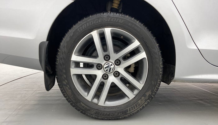 2015 Volkswagen Jetta HIGHLINE TDI AT, Diesel, Automatic, 93,455 km, Right Rear Wheel